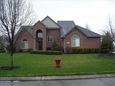 1st image of 47728 River Woods Dr