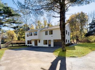 1 Flintlock Ridge Rd, Katonah, NY 10536
