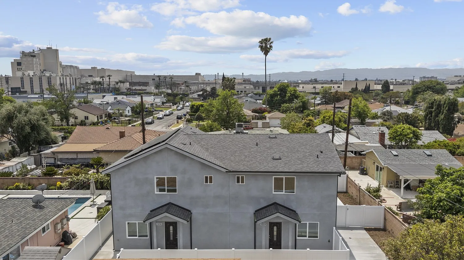 3 bed, 1200 sqft, $3,800 — Photo 3