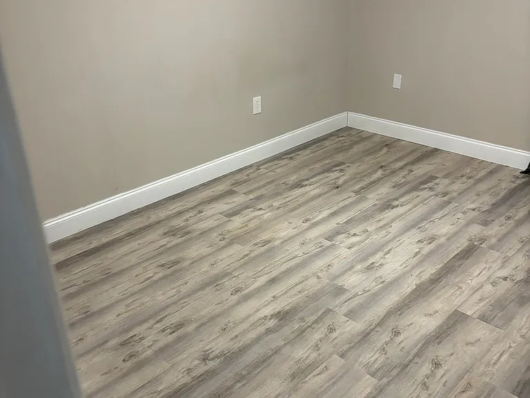 2733 Hidden Lake Blvd #B — Photo 6