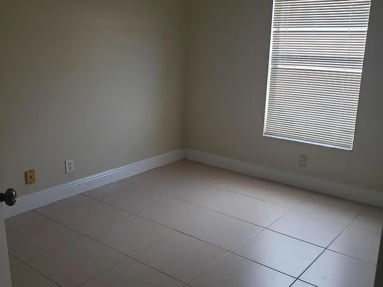 1448 Waterway Cove Dr — Photo 15