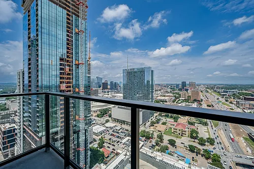 84 East Ave #3002 Photo 1