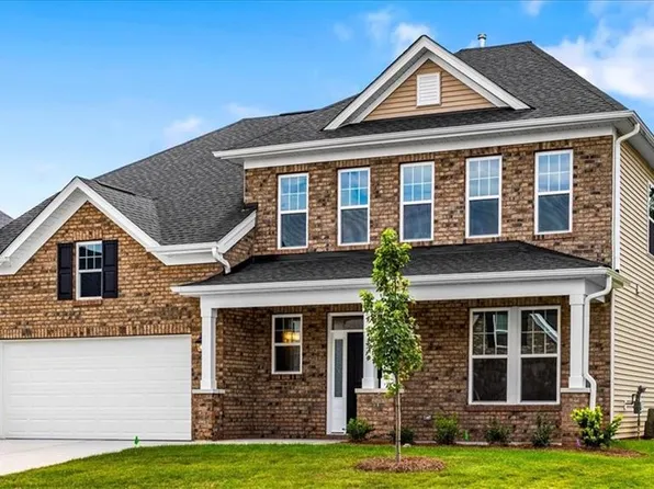 4532 Hanes Lake Dr, Winston Salem, NC 27106