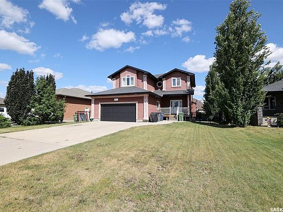 2nd image of 71 Fairway CRESCENT