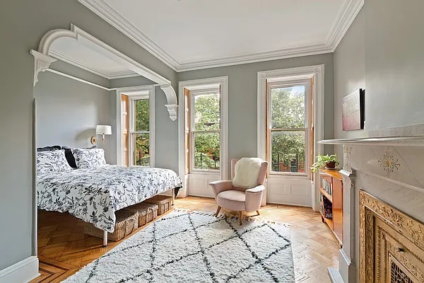 Sold by Corcoran | media 6