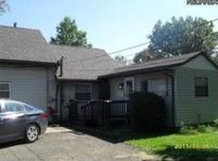 1557 Massillon Rd, Akron, OH 44312