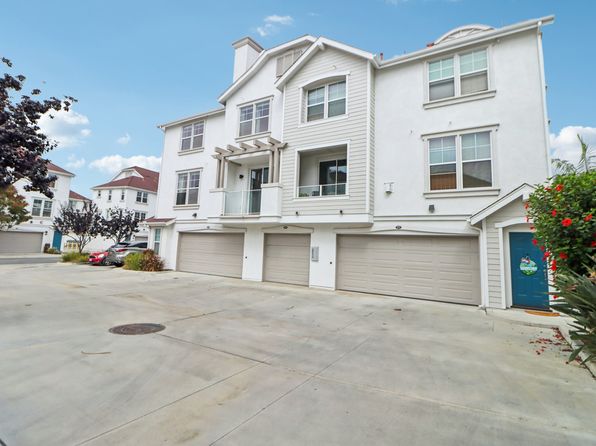 780 Harbor Cliff Way