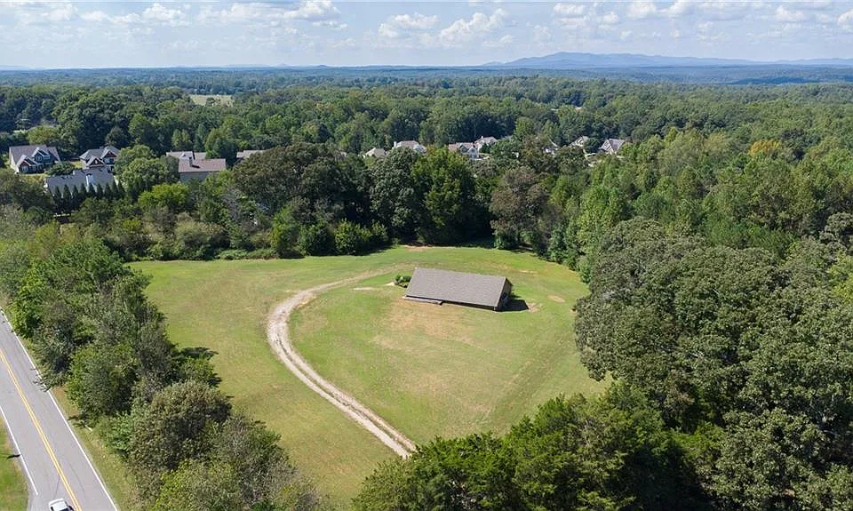7345 Bannister Rd