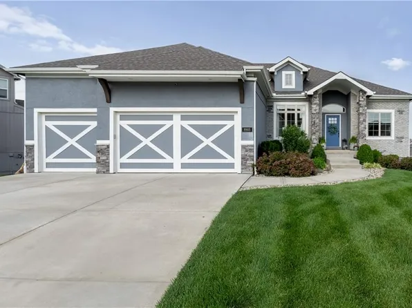 8905 N Donnelly Ave, Kansas City, MO 64157