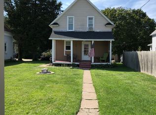 2308 4th St, Moline, IL 61265