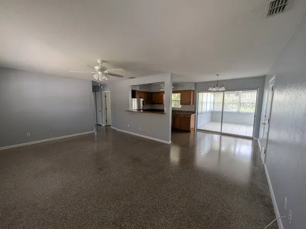 1017 18th St SW, Largo, FL 33770