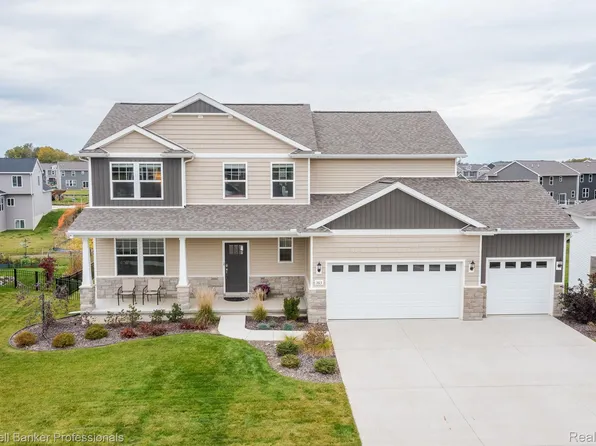 363 Trestle Dr, Howell, MI 48843