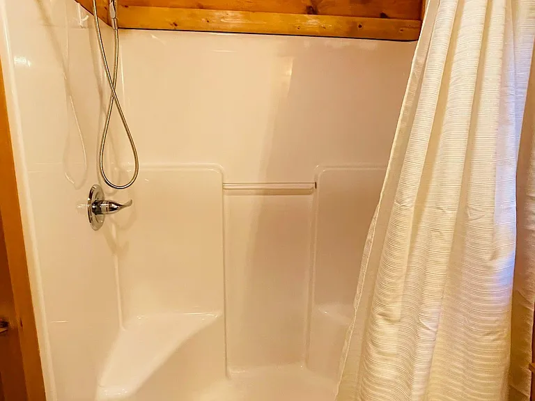 Meadow Creek Ln — Photo 17