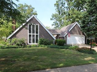 728 Regina Dr, Vermilion, OH 44089