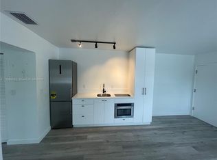 323 Washington Ave APT 7, Miami Beach, FL 33139