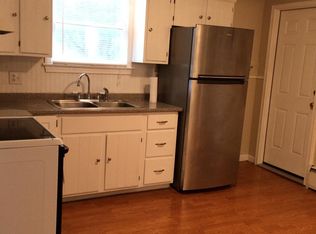 26 Connecticut Mills Ave APT D, Danielson, CT 06239