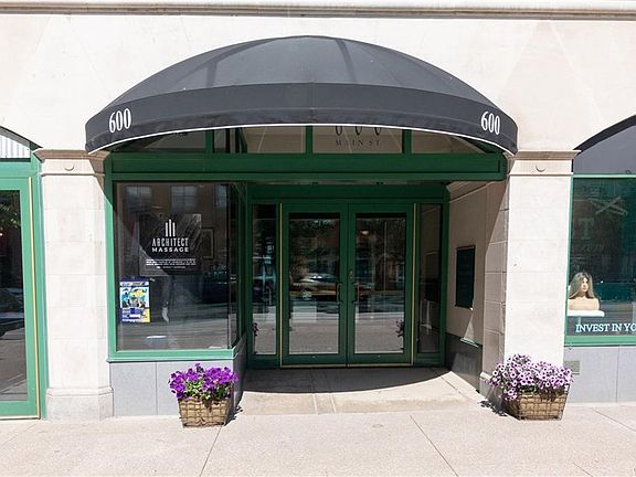 2nd image of 600 Main St Unit 904