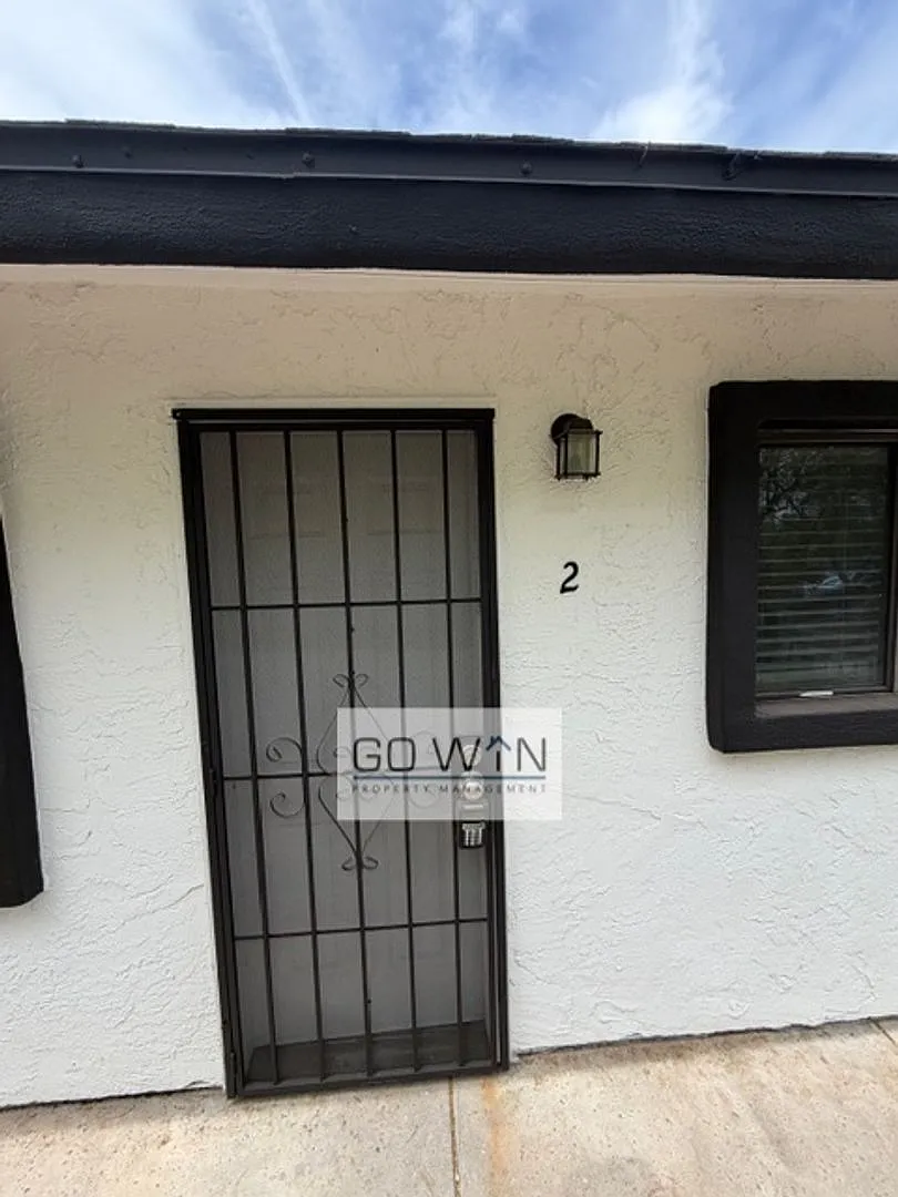 1537 W Pierce St. — Photo 2