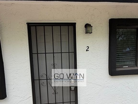 2nd image of 1537 W Pierce St APT 2