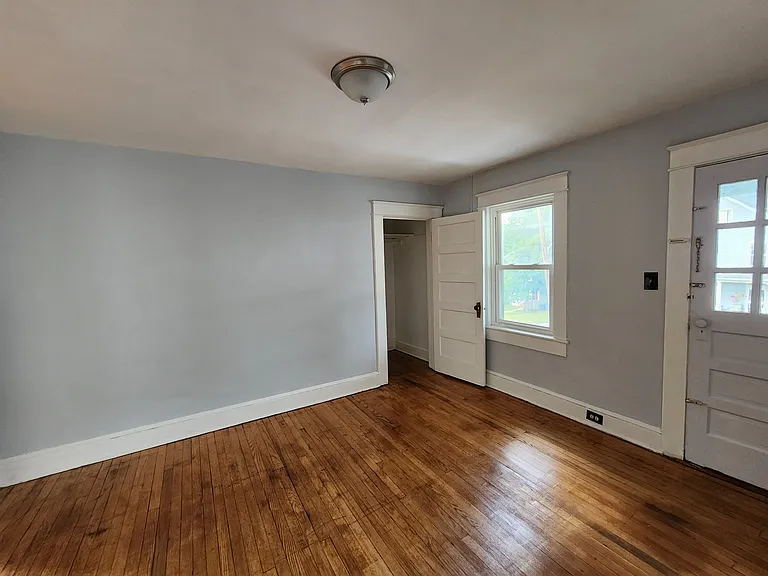 2806 Silver Hill Ave — Photo 16