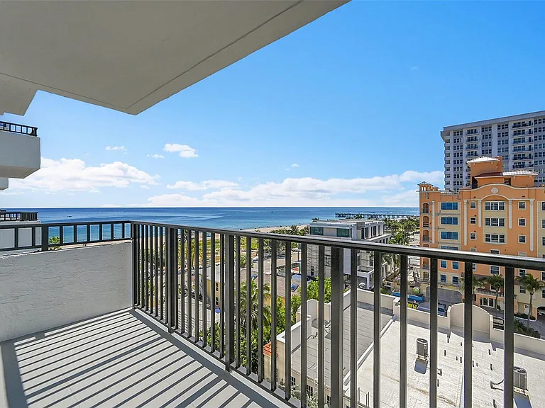 525 N Ocean Blvd #919 — Photo 18