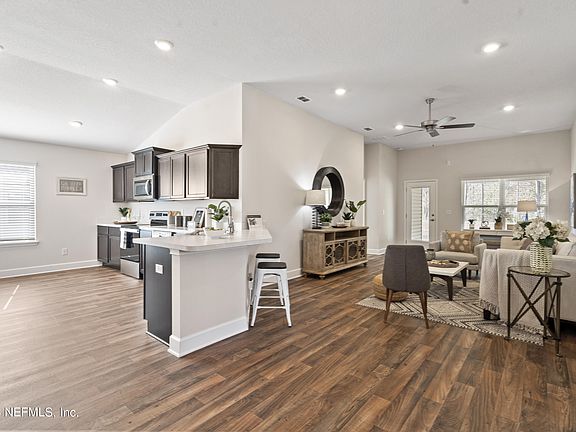 3rd image of 3098 LAUREL SPRINGS Drive