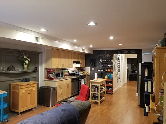 Rented by Douglas Elliman | media 17