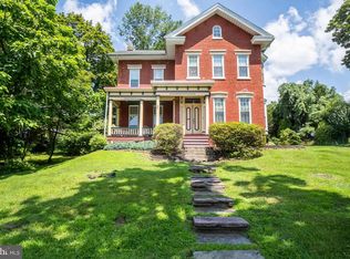 11 E Front St, Jim Thorpe, PA 18229