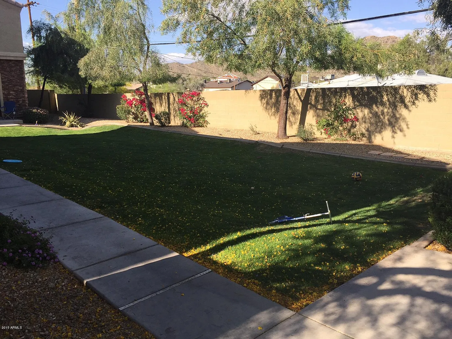 2 bed, 1.5 bath, 950 sqft, $1,895 — Photo 3