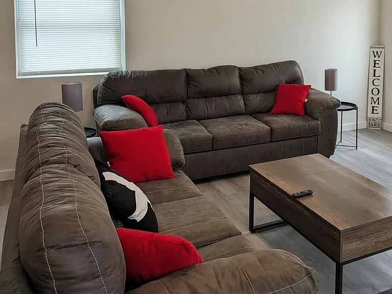 8910 Franklin Ave — Photo 5