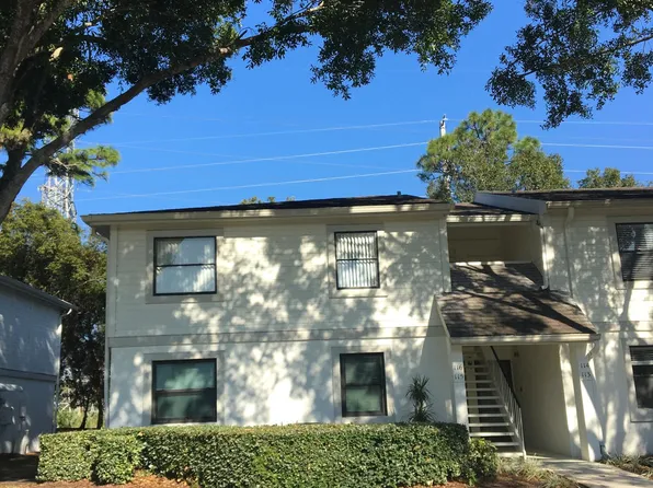 114 Meadow Ln, Oldsmar, FL 34677