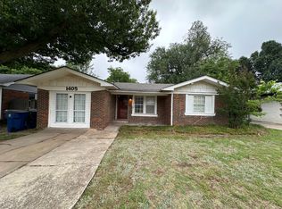 1405 Carlisle Ct, Village, OK 73120