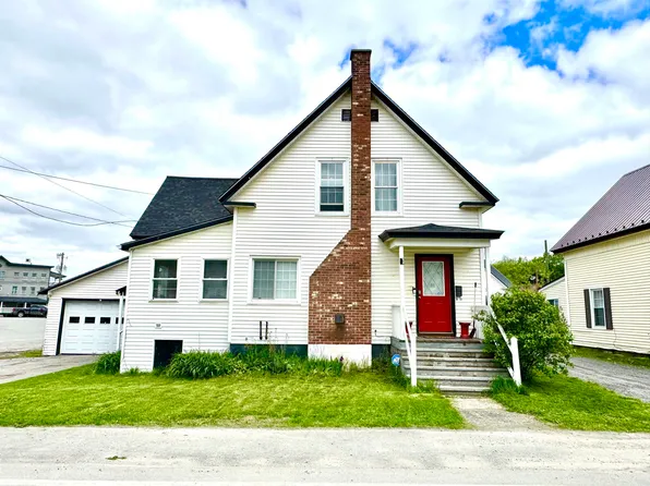 15 Park Street, Colebrook, NH 03576