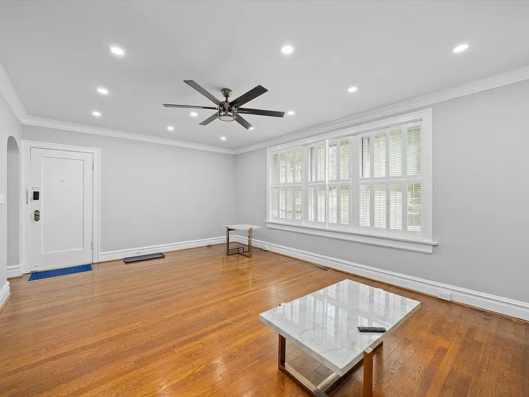 7373 Pershing Ave #1-1W — Photo 6