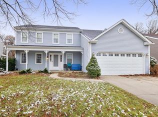 2075 Monday Dr, Elgin, IL 60123