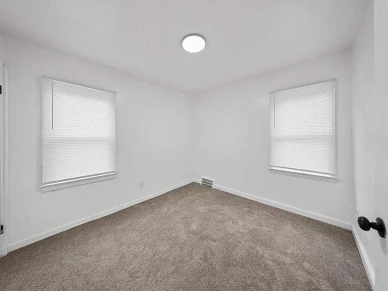 9623 Sorrento St — Photo 11