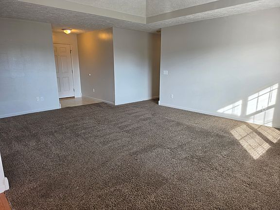 5th image of 502 Truman Rd
