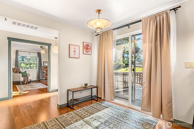 3rd image of 28802 Fern Bluff Road