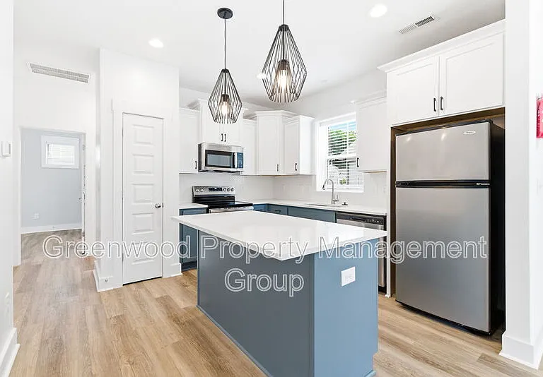 4003 Nairn Dr — Photo 6