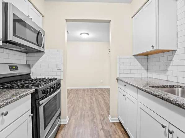 Huron River Apartments- Wyandotte, 2700 6th St APT 305B, Wyandotte, MI 48192