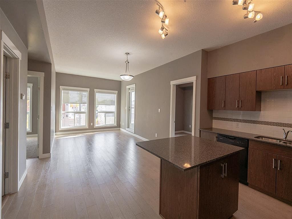 8128 102nd St NW, Edmonton, AB T6E 3A3 Zillow