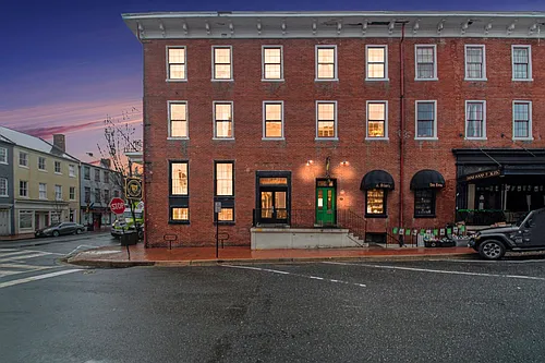 200 Hanover St #3A Photo 1