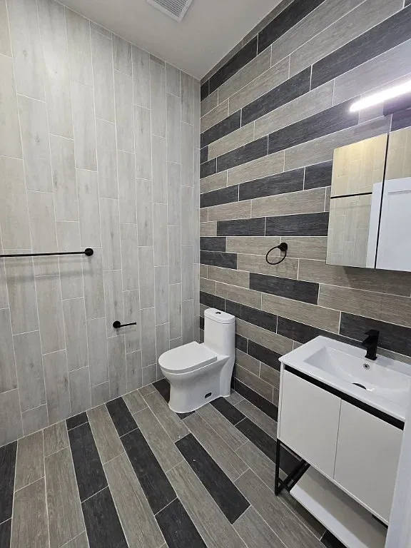 Studio, $1,546 — Photo 3