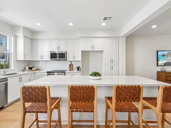 327 Ocotillo, Escondido, CA 92025
