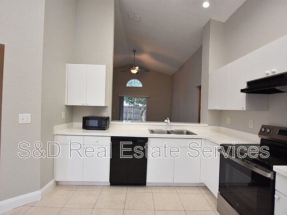 5th image of 141 Osprey Heights Dr
