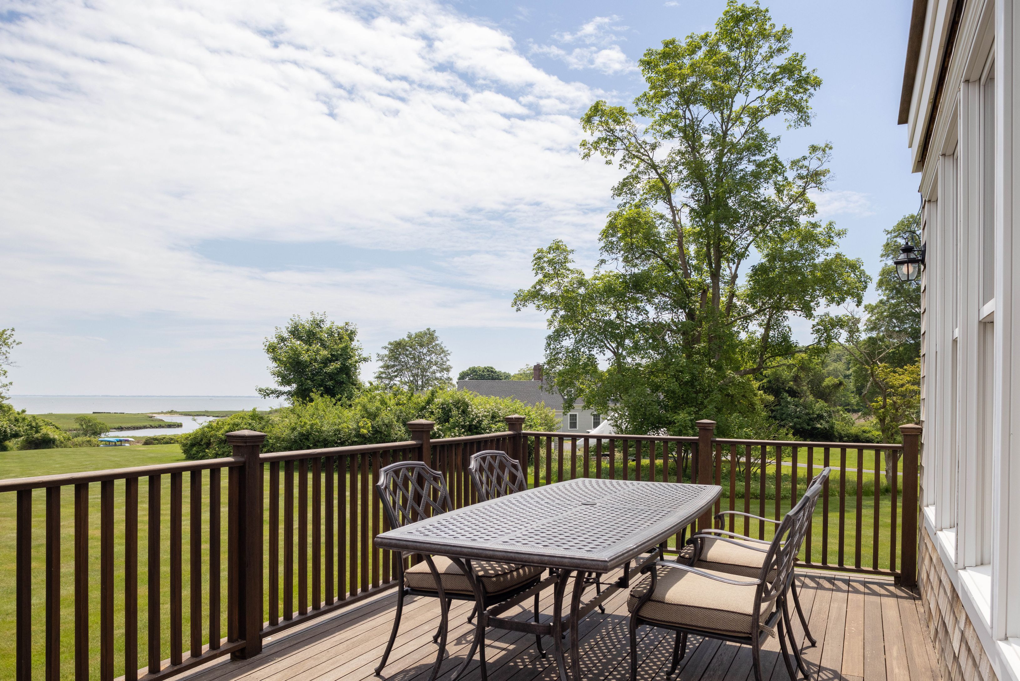 49 Atlantic Ave, East Moriches, NY 11940 Out East