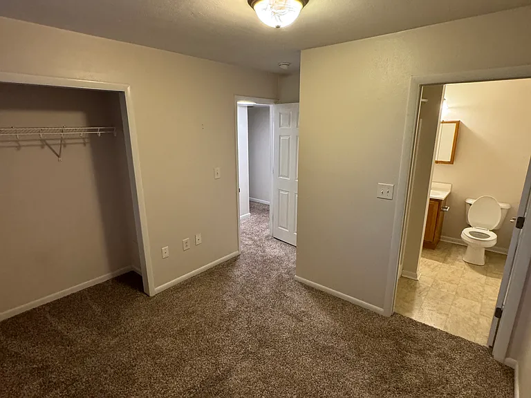 Liberty Ln — Photo 8