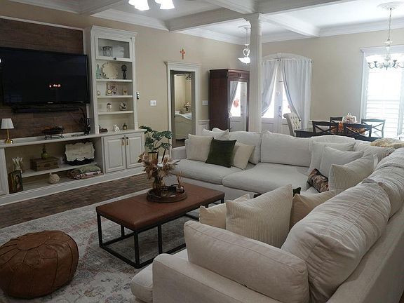 2nd image of 174 Sugarwood Blvd