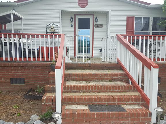 2nd image of 5660 Creek Road
