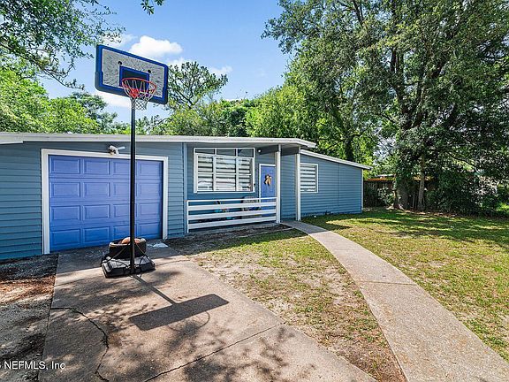 2nd image of 2618 ABERCORN Road